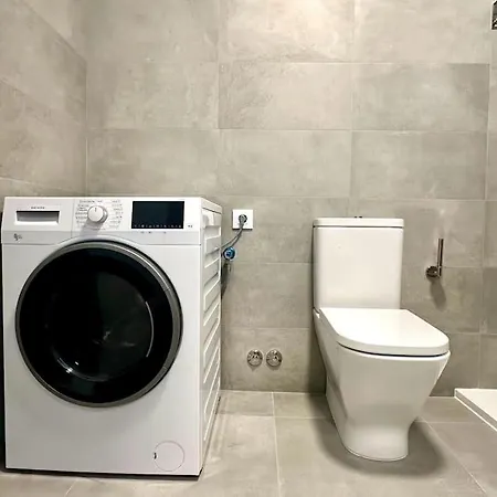 Cantón Pequeño Dwelling * A Coruña