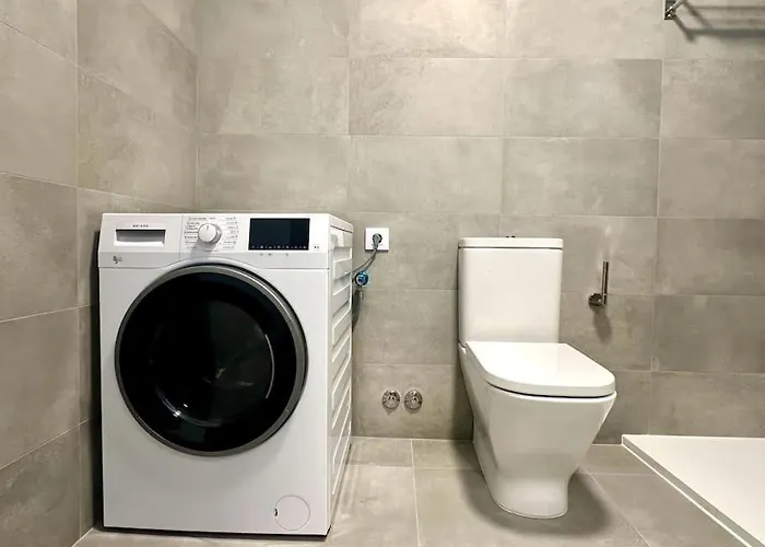 Canton Pequeno Dwelling * A Coruña